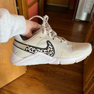 Nike women’s shoes with leopard, size 6.5